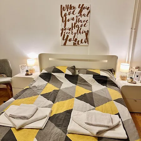 Cadena, Apartment Banja Luka