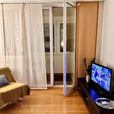Cadena, Apartment